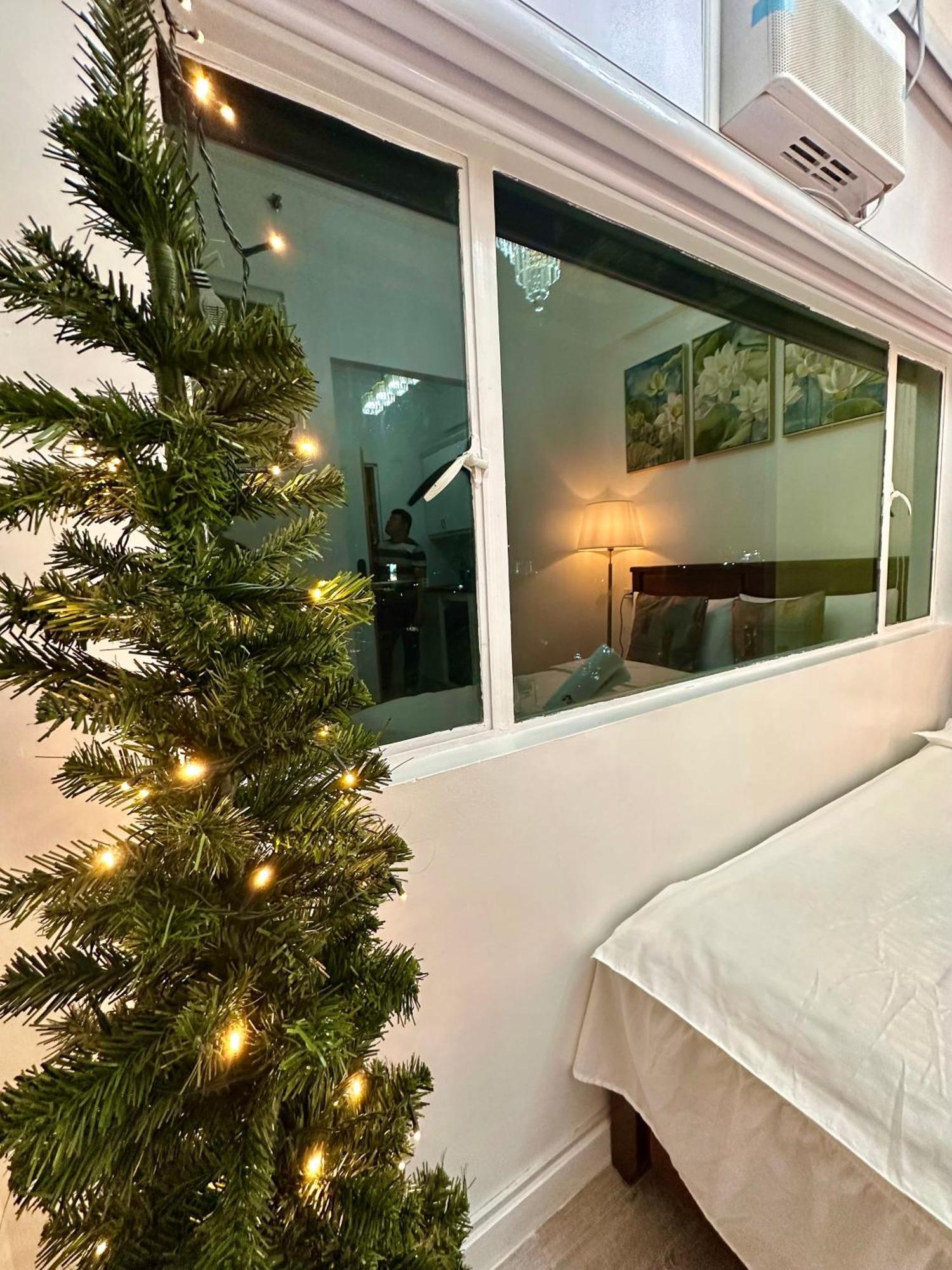 Studio Two Condominium, Alabang - Gold Fiber Wi-Fi -Netflix Ready Muntinlupa City Экстерьер фото